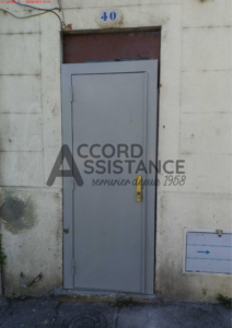 installation bloc porte squat